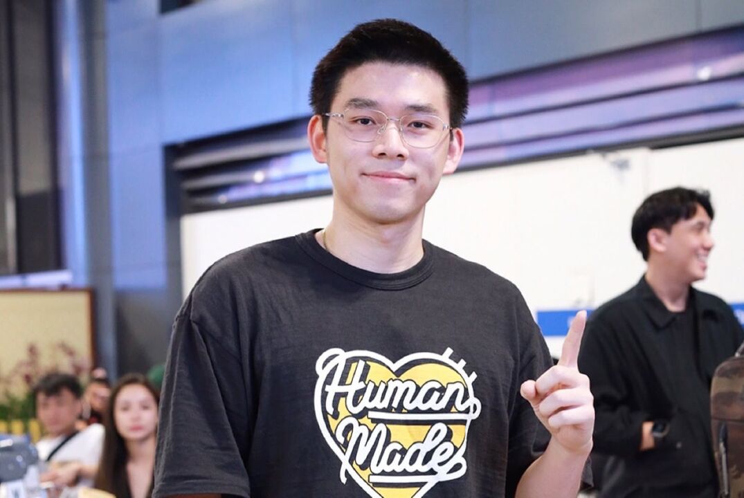 ‘วิว’ กุลวุฒิ เดินทางกลับถึงไทยแล้ว ตั้งเป้าป้องกันแชมป์โลก พร้อมล่าแชมป์ออล อิงแลนด์ 2026