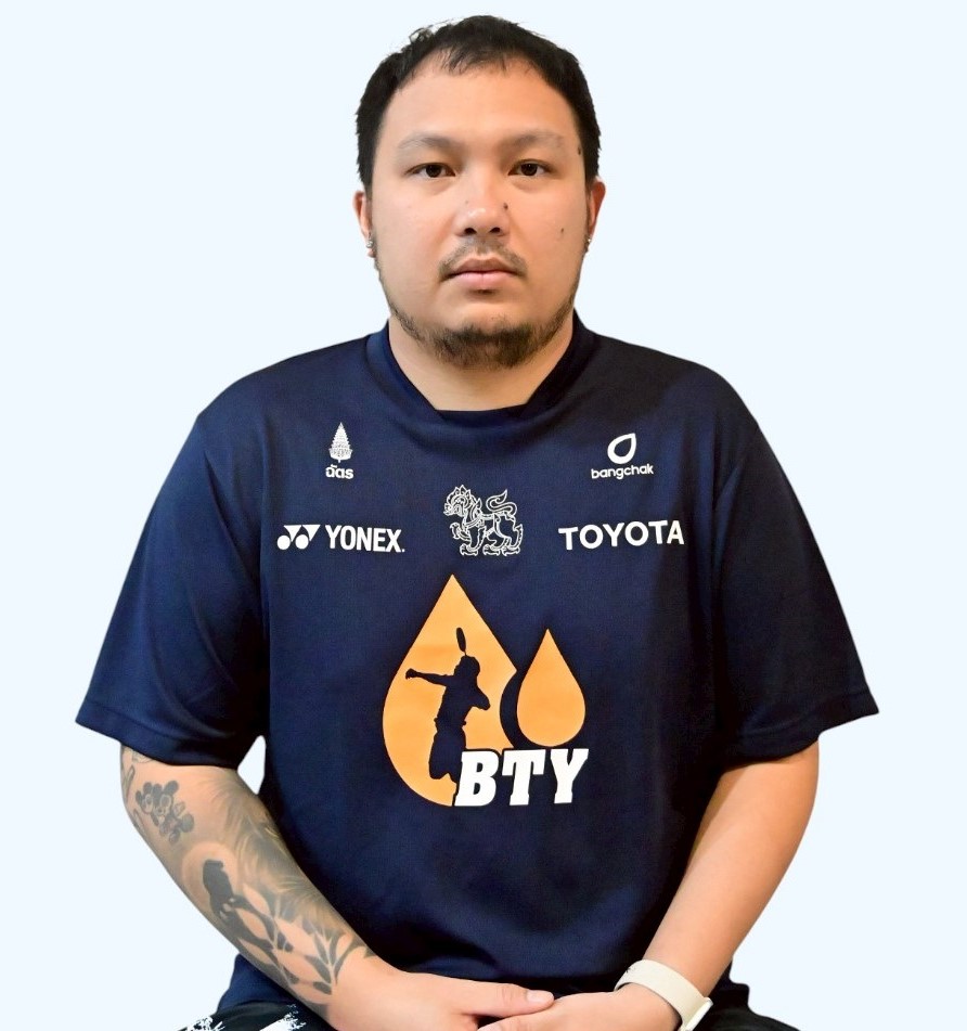 เจตริน เจิมจุติธรรม (โค้ชนอต) ผู้ฝึกสอน โรงเรียนแบดมินตันบ้านทองหยอด