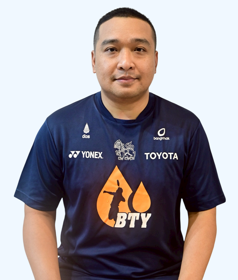 ธีระศักดิ์ กลีบยี่สุ่น (โค้ชแบงค์) ผู้ฝึกสอน โรงเรียนแบดมินตันบ้านทองหยอด